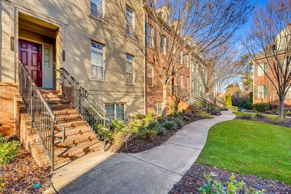 6405 Paulson Place, Sandy Springs, Georgia 30328, 2 Bedrooms Bedrooms, ,2 BathroomsBathrooms,Residential,Sold,6405 Paulson Place,6821466