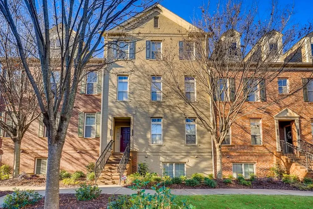 6405 Paulson Place, Sandy Springs, Georgia 30328, 2 Bedrooms Bedrooms, ,2 BathroomsBathrooms,Residential,Sold,6405 Paulson Place,6821466