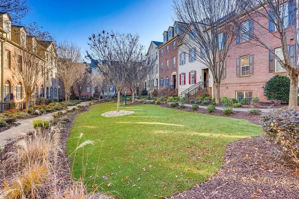 6405 Paulson Place, Sandy Springs, Georgia 30328, 2 Bedrooms Bedrooms, ,2 BathroomsBathrooms,Residential,Sold,6405 Paulson Place,6821466