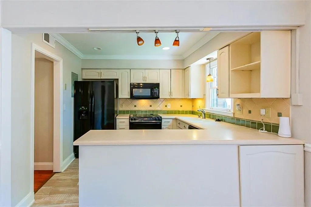 6520 Roswell Road Unit 72, Atlanta, Georgia 30328, 2 Bedrooms Bedrooms, ,1 BathroomBathrooms,Residential,Sold,6520 Roswell Road Unit 72,7052798