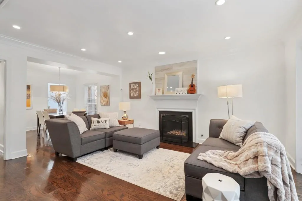24 Mount Vernon Circle, Atlanta, Georgia 30338, 2 Bedrooms Bedrooms, ,2 BathroomsBathrooms,Residential,Sold,24 Mount Vernon Circle,6989004