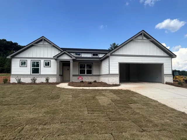 334 Flying Eagle Drive, Commerce, Georgia 30529