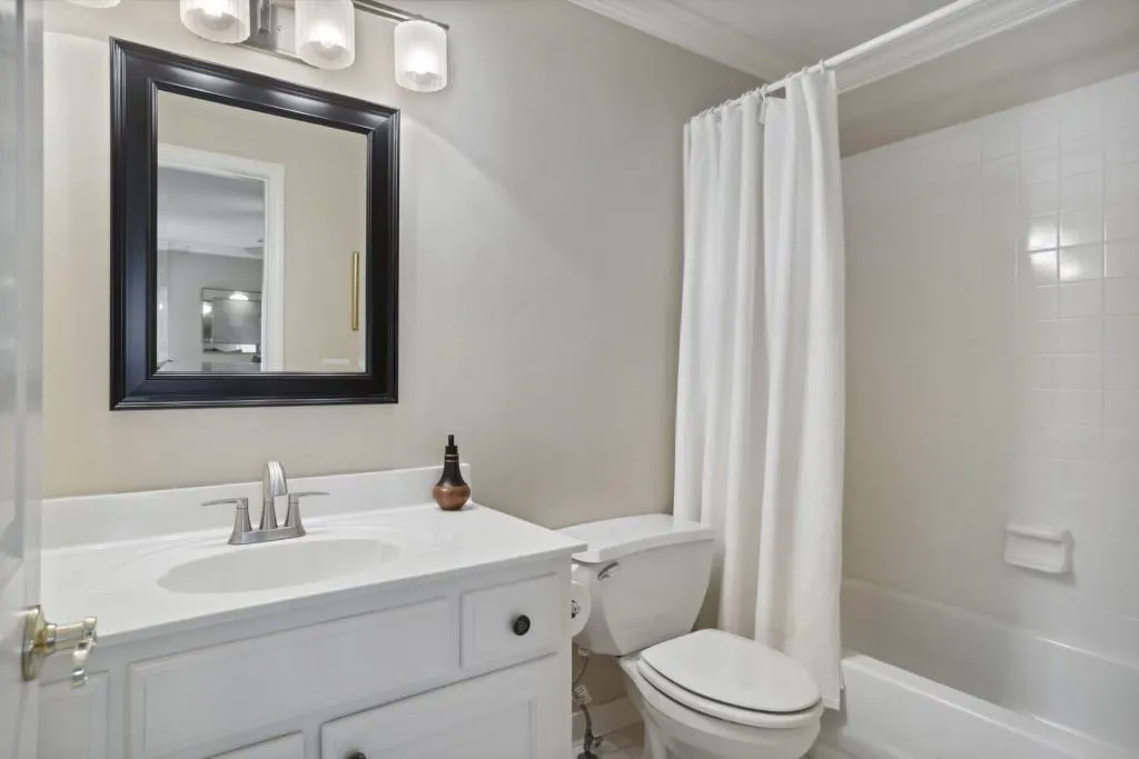 4540 Crestwicke Pointe, Sandy Springs, Georgia 30319, 4 Bedrooms Bedrooms, ,4 BathroomsBathrooms,Residential,Sold,4540 Crestwicke Pointe,7252043