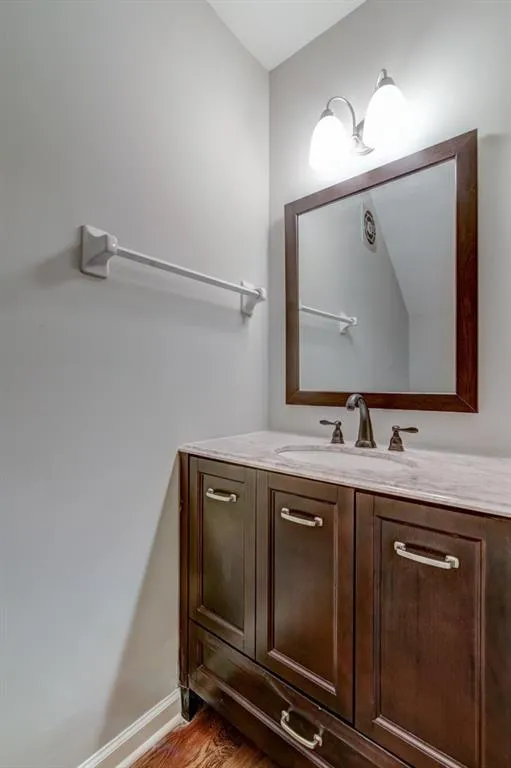 6700 Roswell Road Unit 25-a, Sandy Springs, Georgia 30328, 2 Bedrooms Bedrooms, ,1 BathroomBathrooms,Residential,Sold,6700 Roswell Road Unit 25-a,5901702