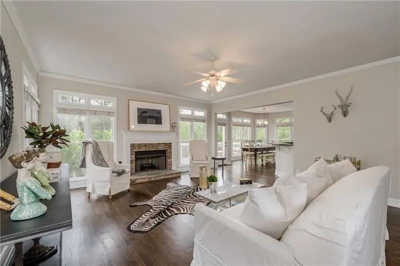 7305 Village Creek Trace, Atlanta, Georgia 30328, 4 Bedrooms Bedrooms, ,3 BathroomsBathrooms,Residential,Sold,7305 Village Creek Trace,6757508