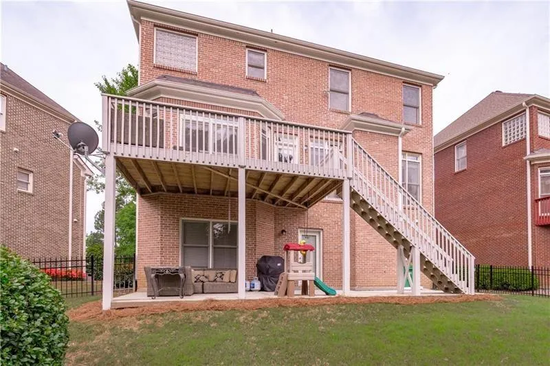 7305 Village Creek Trace, Atlanta, Georgia 30328, 4 Bedrooms Bedrooms, ,3 BathroomsBathrooms,Residential,Sold,7305 Village Creek Trace,6757508