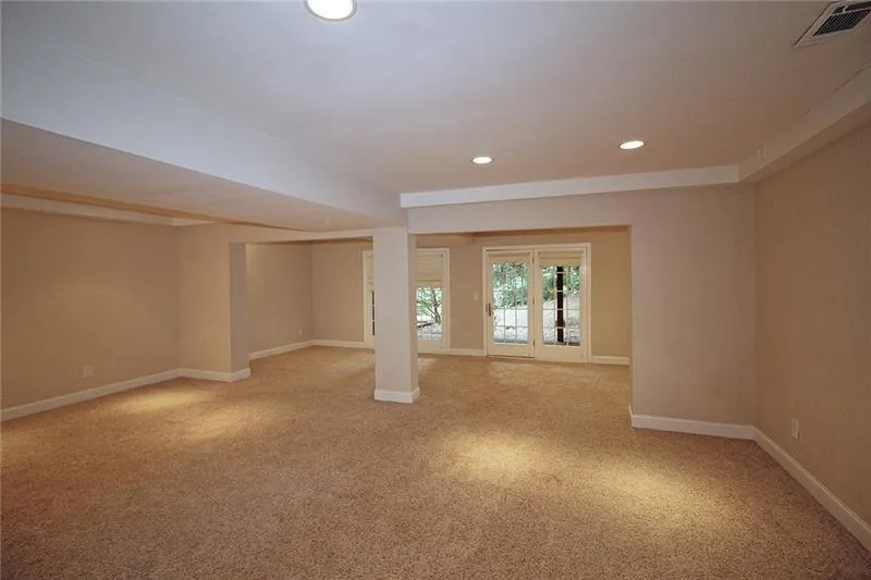 72 Willow Glen, Sandy Springs, Georgia 30342, 3 Bedrooms Bedrooms, ,3 BathroomsBathrooms,Residential,Sold,72 Willow Glen,6762830