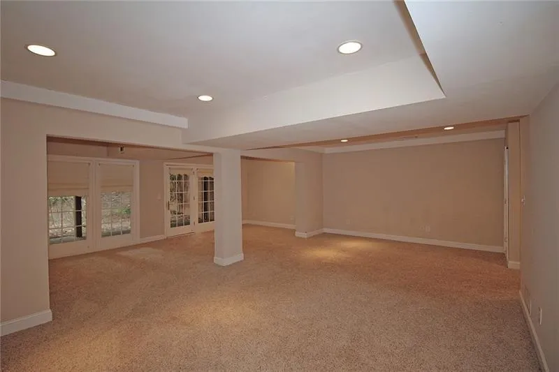 72 Willow Glen, Sandy Springs, Georgia 30342, 3 Bedrooms Bedrooms, ,3 BathroomsBathrooms,Residential,Sold,72 Willow Glen,6762830