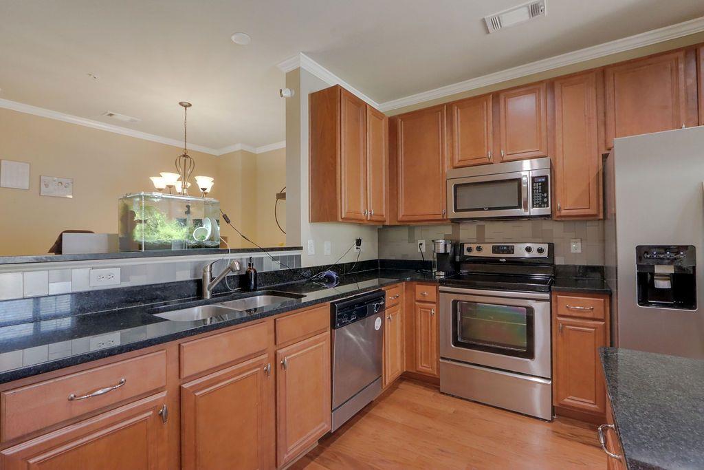 7265 GLISTEN Avenue Unit 122, Atlanta, Georgia 30328, 1 Bedroom Bedrooms, ,1 BathroomBathrooms,Residential,Sold,7265 GLISTEN Avenue Unit 122,7312877
