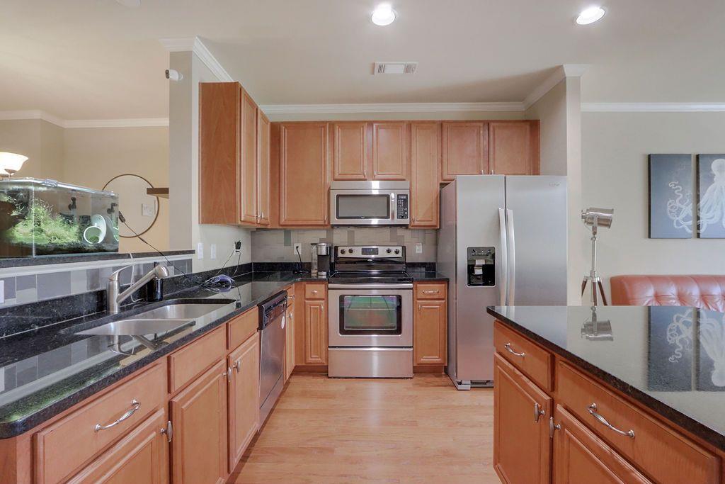 7265 GLISTEN Avenue Unit 122, Atlanta, Georgia 30328, 1 Bedroom Bedrooms, ,1 BathroomBathrooms,Residential,Sold,7265 GLISTEN Avenue Unit 122,7312877