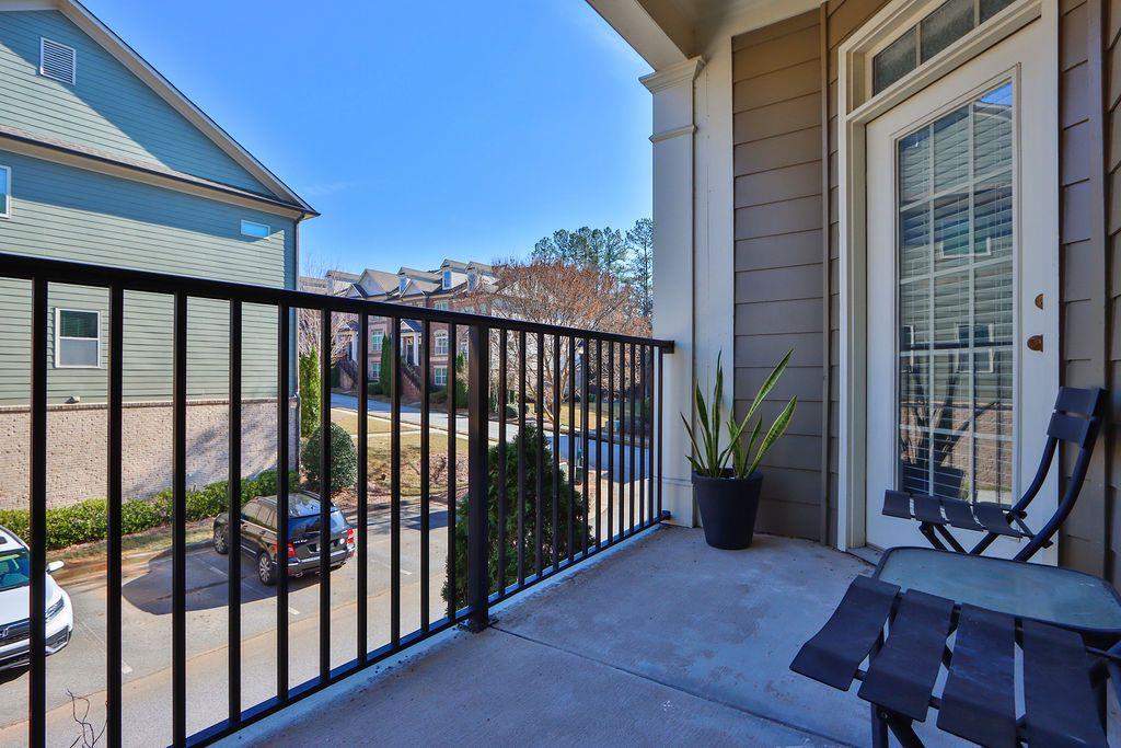 7265 GLISTEN Avenue Unit 122, Atlanta, Georgia 30328, 1 Bedroom Bedrooms, ,1 BathroomBathrooms,Residential,Sold,7265 GLISTEN Avenue Unit 122,7312877