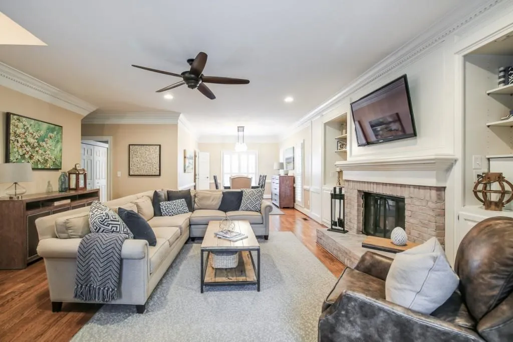 5364 Greenland Road, Atlanta, Georgia 30342, 4 Bedrooms Bedrooms, ,3 BathroomsBathrooms,Residential,Sold,5364 Greenland Road,5983676