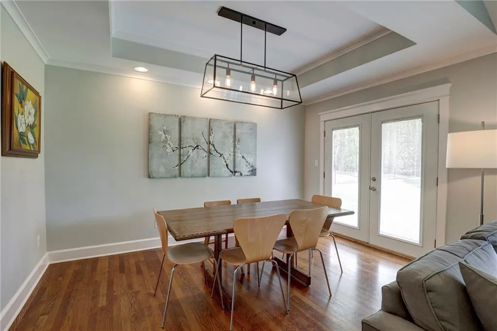 6405 Bridgewood Valley Road, Atlanta, Georgia 30328, 5 Bedrooms Bedrooms, ,3 BathroomsBathrooms,Residential,Sold,6405 Bridgewood Valley Road,6893050