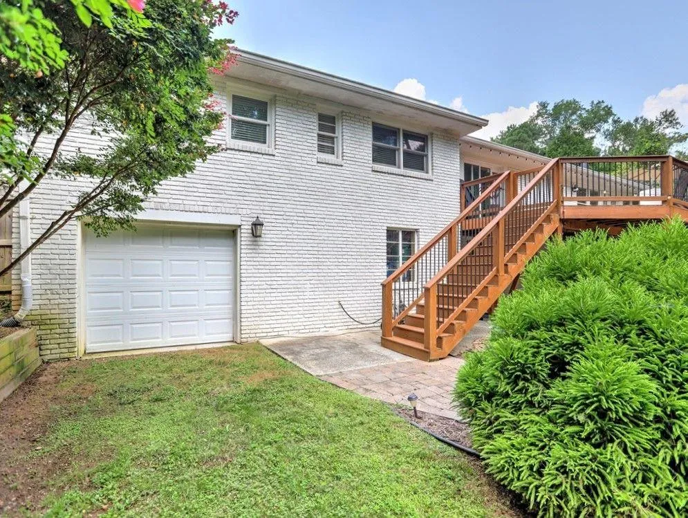 335 Brook Drive, Atlanta, Georgia 30328, 3 Bedrooms Bedrooms, ,2 BathroomsBathrooms,Residential,Sold,335 Brook Drive,6935653