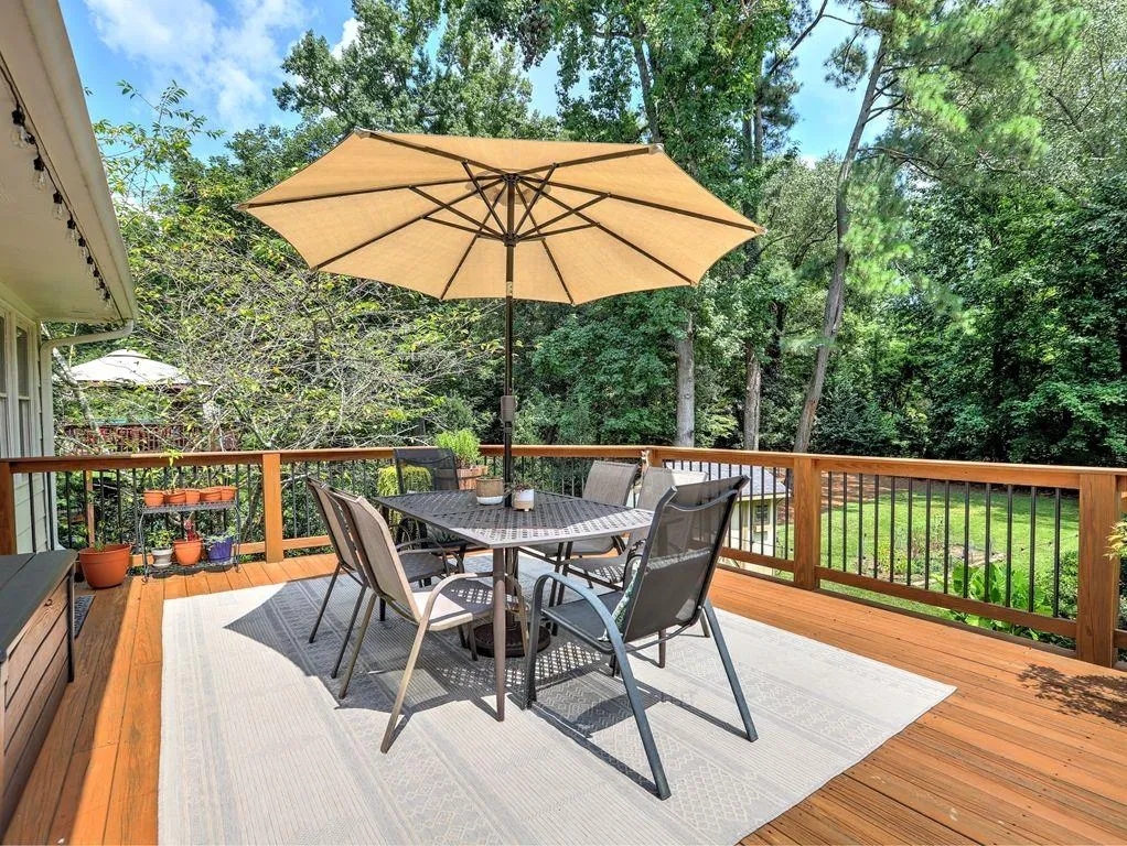 335 Brook Drive, Atlanta, Georgia 30328, 3 Bedrooms Bedrooms, ,2 BathroomsBathrooms,Residential,Sold,335 Brook Drive,6935653