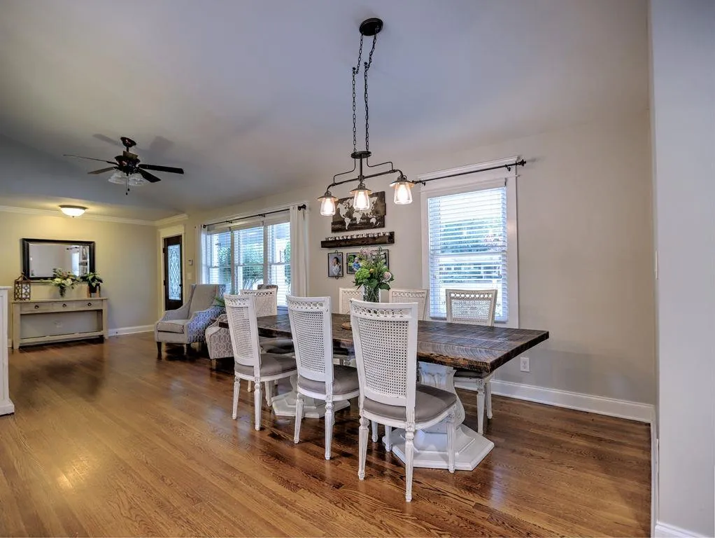 335 Brook Drive, Atlanta, Georgia 30328, 3 Bedrooms Bedrooms, ,2 BathroomsBathrooms,Residential,Sold,335 Brook Drive,6935653