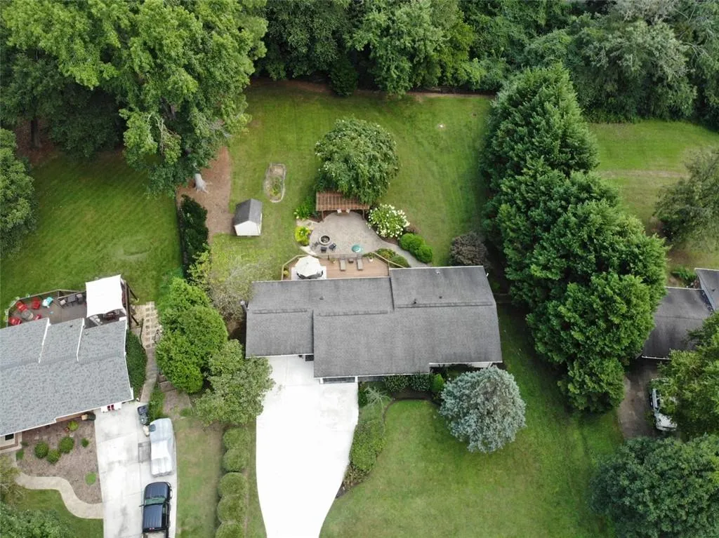335 Brook Drive, Atlanta, Georgia 30328, 3 Bedrooms Bedrooms, ,2 BathroomsBathrooms,Residential,Sold,335 Brook Drive,6935653