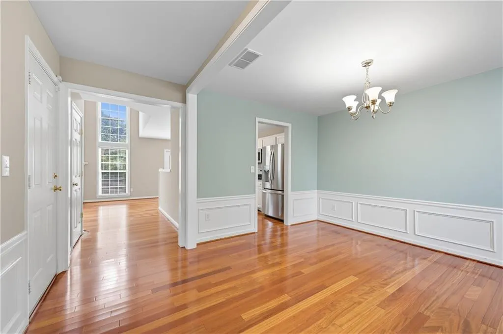 5061 Bright Hampton Drive Se, Atlanta, Georgia 30339, 3 Bedrooms Bedrooms, ,2 BathroomsBathrooms,Residential,For Sale,5061 Bright Hampton Drive Se,7655923