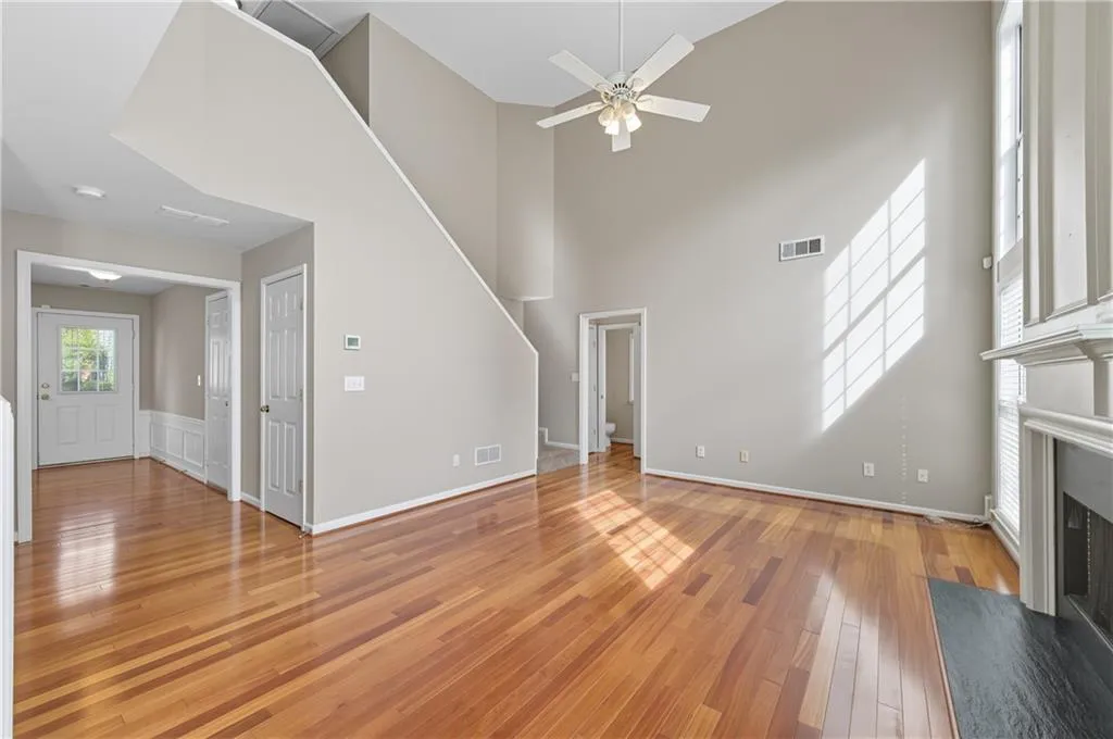 5061 Bright Hampton Drive Se, Atlanta, Georgia 30339, 3 Bedrooms Bedrooms, ,2 BathroomsBathrooms,Residential,For Sale,5061 Bright Hampton Drive Se,7655923