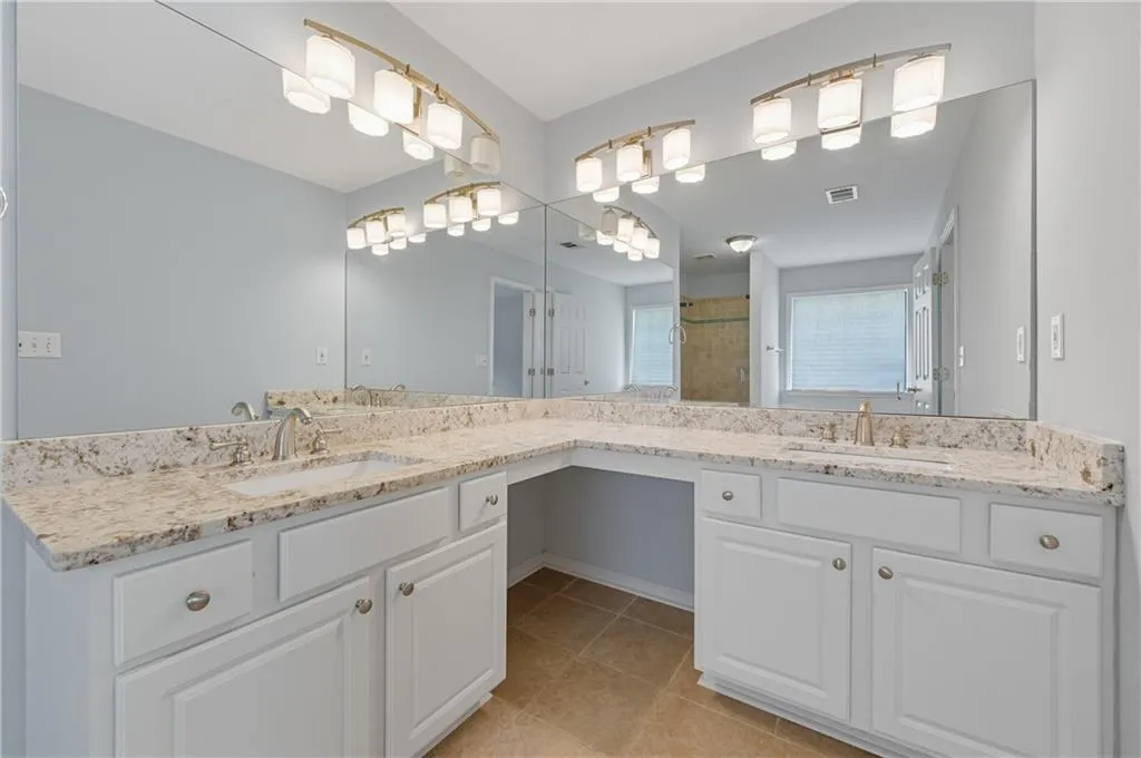 5061 Bright Hampton Drive Se, Atlanta, Georgia 30339, 3 Bedrooms Bedrooms, ,2 BathroomsBathrooms,Residential,For Sale,5061 Bright Hampton Drive Se,7655923