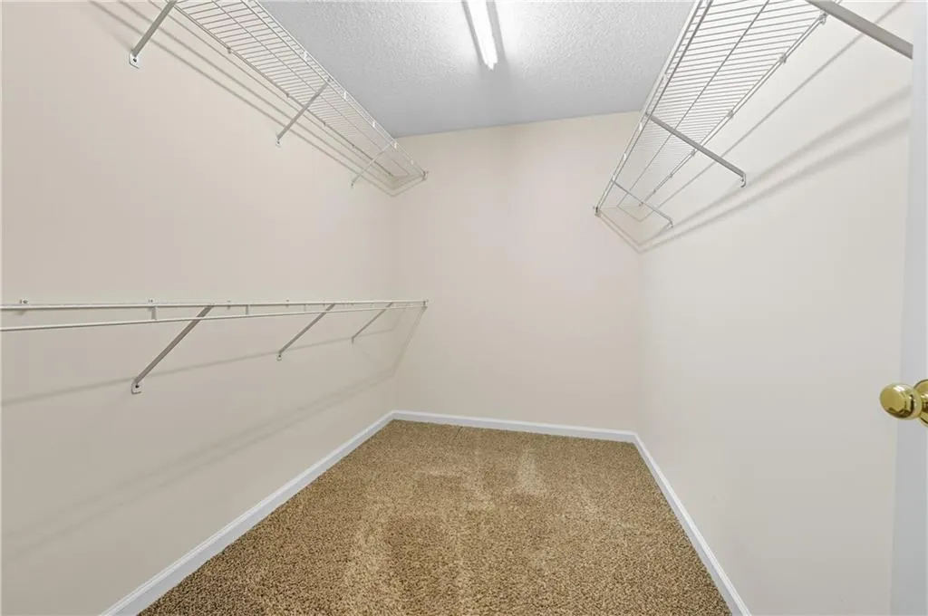 5061 Bright Hampton Drive Se, Atlanta, Georgia 30339, 3 Bedrooms Bedrooms, ,2 BathroomsBathrooms,Residential,For Sale,5061 Bright Hampton Drive Se,7655923