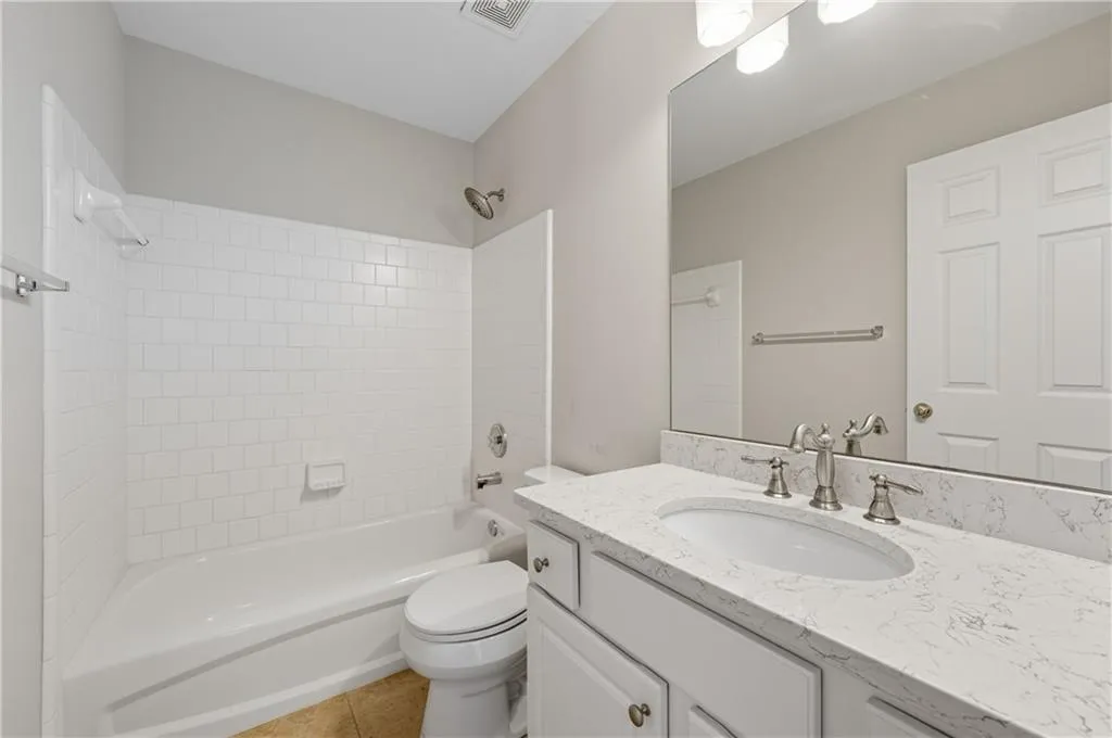5061 Bright Hampton Drive Se, Atlanta, Georgia 30339, 3 Bedrooms Bedrooms, ,2 BathroomsBathrooms,Residential,For Sale,5061 Bright Hampton Drive Se,7655923