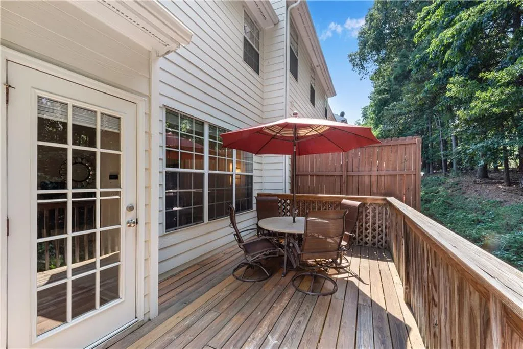 3733 Chattahoochee Summit Drive Se Unit 7, Atlanta, Georgia 30339, 3 Bedrooms Bedrooms, ,2 BathroomsBathrooms,Residential,For Sale,3733 Chattahoochee Summit Drive Se Unit 7,7604825