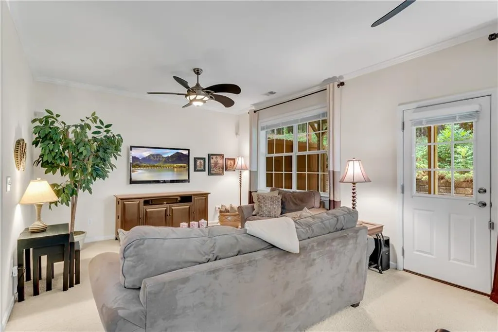 3733 Chattahoochee Summit Drive Se Unit 7, Atlanta, Georgia 30339, 3 Bedrooms Bedrooms, ,2 BathroomsBathrooms,Residential,For Sale,3733 Chattahoochee Summit Drive Se Unit 7,7604825