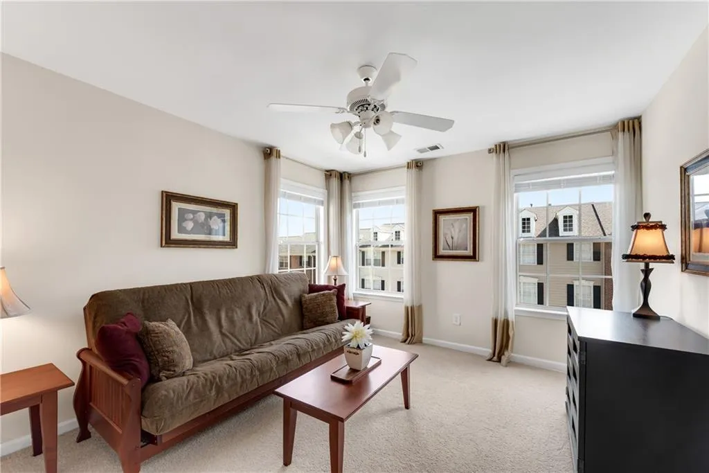 3733 Chattahoochee Summit Drive Se Unit 7, Atlanta, Georgia 30339, 3 Bedrooms Bedrooms, ,2 BathroomsBathrooms,Residential,For Sale,3733 Chattahoochee Summit Drive Se Unit 7,7604825