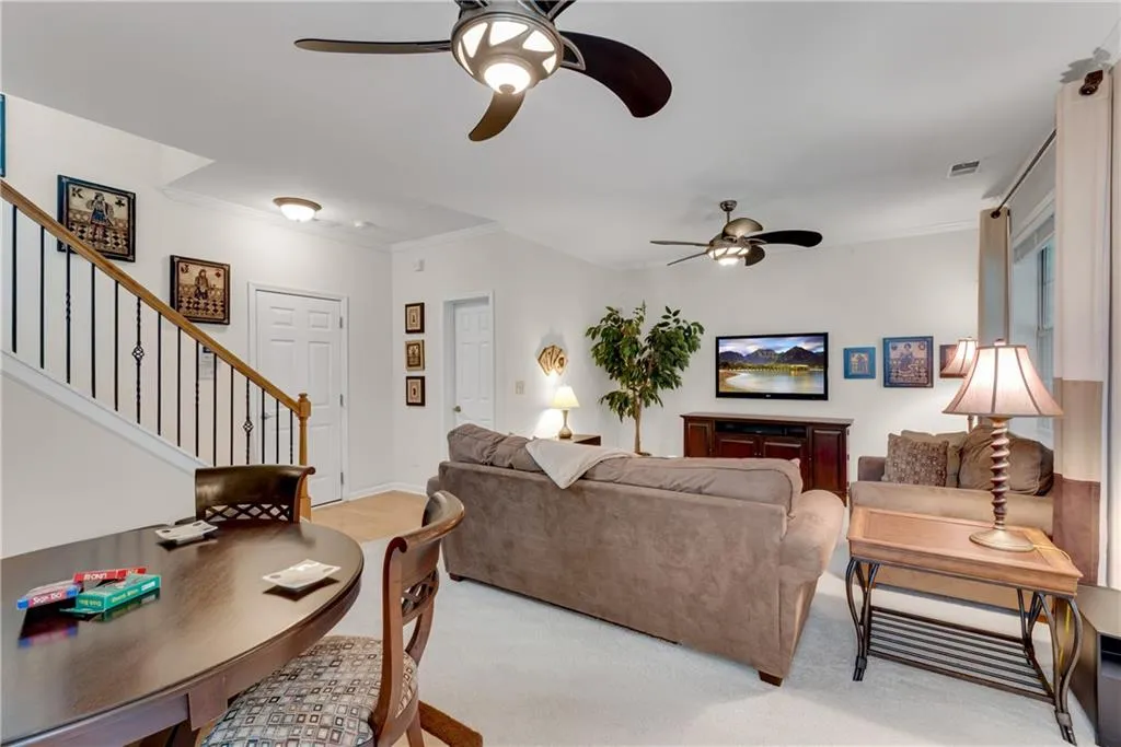 3733 Chattahoochee Summit Drive Se Unit 7, Atlanta, Georgia 30339, 3 Bedrooms Bedrooms, ,2 BathroomsBathrooms,Residential,For Sale,3733 Chattahoochee Summit Drive Se Unit 7,7604825