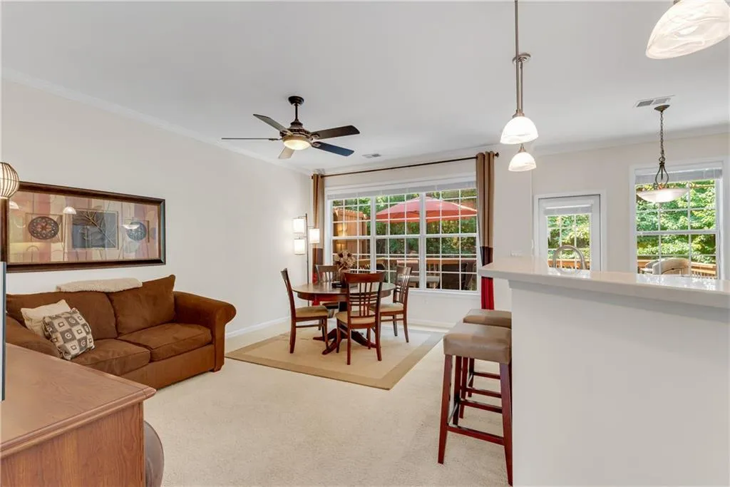 3733 Chattahoochee Summit Drive Se Unit 7, Atlanta, Georgia 30339, 3 Bedrooms Bedrooms, ,2 BathroomsBathrooms,Residential,For Sale,3733 Chattahoochee Summit Drive Se Unit 7,7604825