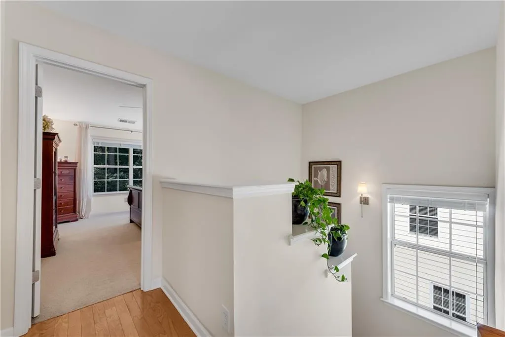 3733 Chattahoochee Summit Drive Se Unit 7, Atlanta, Georgia 30339, 3 Bedrooms Bedrooms, ,2 BathroomsBathrooms,Residential,For Sale,3733 Chattahoochee Summit Drive Se Unit 7,7604825
