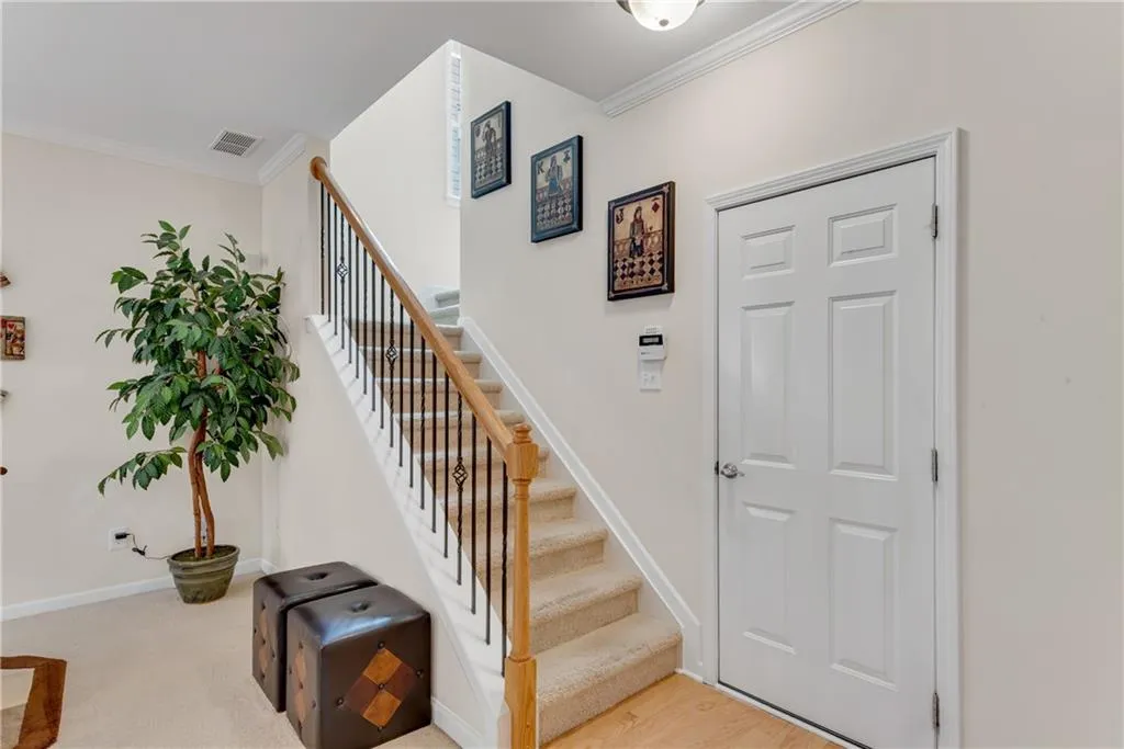 3733 Chattahoochee Summit Drive Se Unit 7, Atlanta, Georgia 30339, 3 Bedrooms Bedrooms, ,2 BathroomsBathrooms,Residential,For Sale,3733 Chattahoochee Summit Drive Se Unit 7,7604825