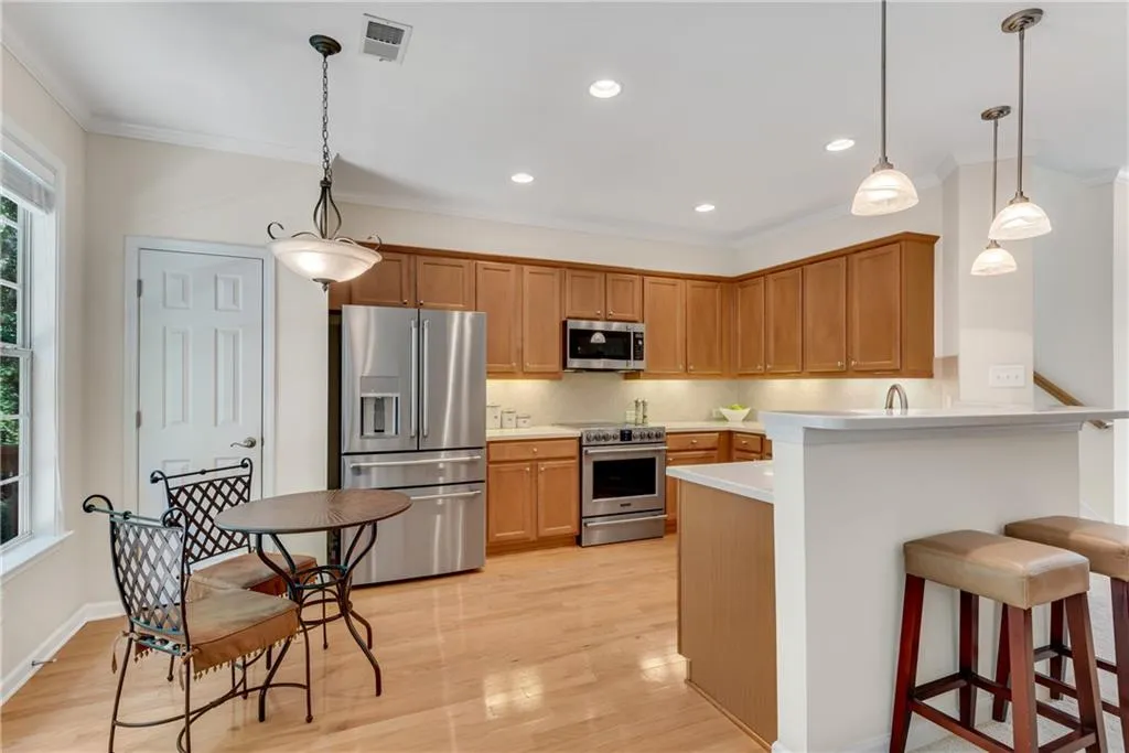 3733 Chattahoochee Summit Drive Se Unit 7, Atlanta, Georgia 30339, 3 Bedrooms Bedrooms, ,2 BathroomsBathrooms,Residential,For Sale,3733 Chattahoochee Summit Drive Se Unit 7,7604825