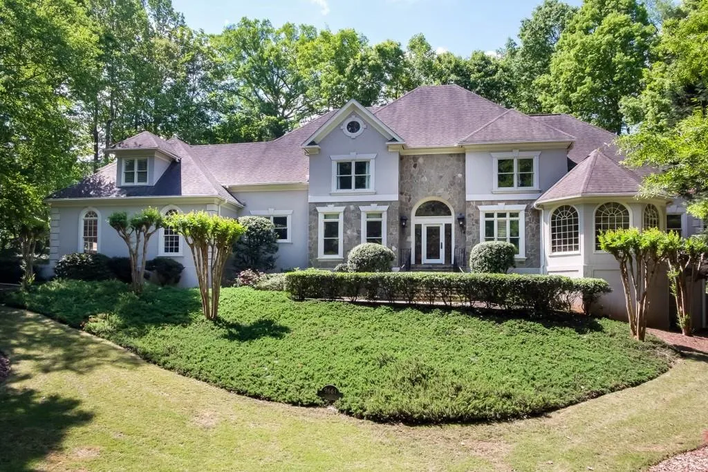 9661 Huntcliff Trace, Sandy Springs, Georgia 30350, 5 Bedrooms Bedrooms, ,3 BathroomsBathrooms,Residential,Sold,9661 Huntcliff Trace,6545032