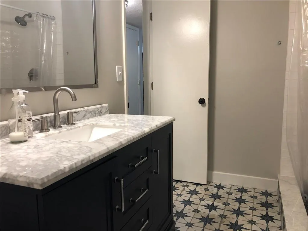 1502 Woodcliff Drive, Sandy Springs, Georgia 30350, 2 Bedrooms Bedrooms, ,1 BathroomBathrooms,Residential,Sold,1502 Woodcliff Drive,6621081