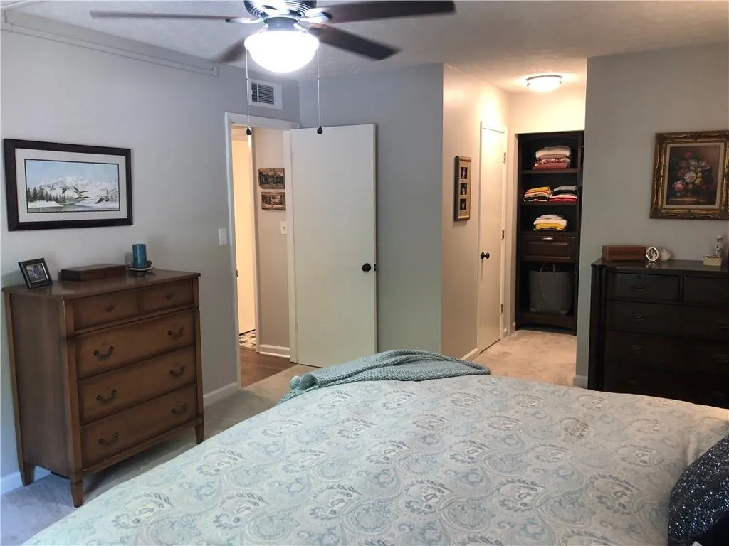 1502 Woodcliff Drive, Sandy Springs, Georgia 30350, 2 Bedrooms Bedrooms, ,1 BathroomBathrooms,Residential,Sold,1502 Woodcliff Drive,6621081