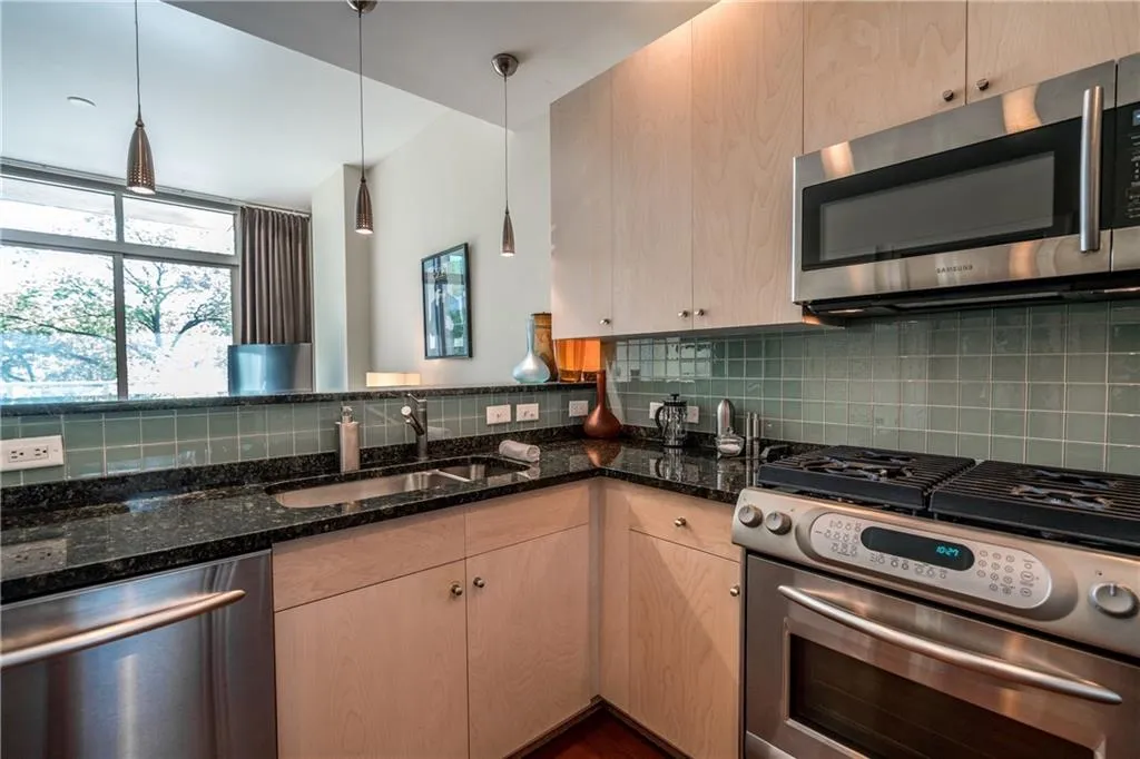 905 Juniper Street Ne Unit 401, Atlanta, Georgia 30309, 1 Bedroom Bedrooms, ,1 BathroomBathrooms,Residential,Sold,905 Juniper Street Ne Unit 401,5843857