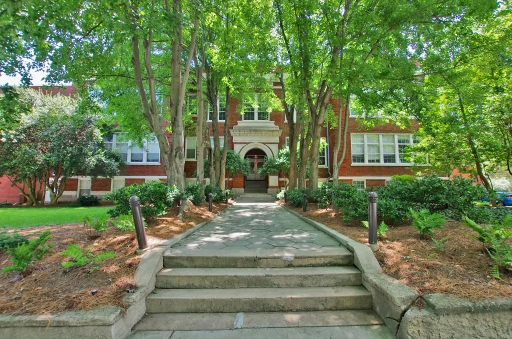 1031 State Street Nw Unit 208, Atlanta, Georgia 30318, 2 Bedrooms Bedrooms, ,2 BathroomsBathrooms,Residential,Sold,1031 State Street Nw Unit 208,6024387
