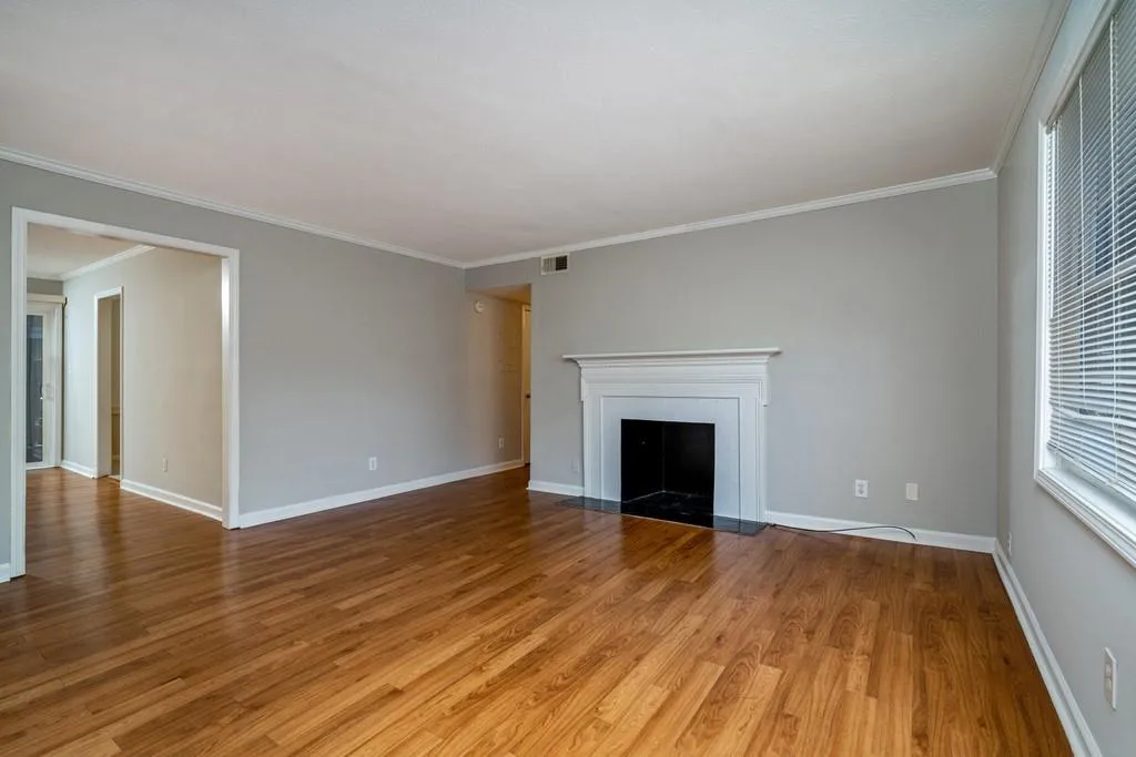 275 Winding River Drive Unit F, Sandy Springs, Georgia 30350, 2 Bedrooms Bedrooms, ,2 BathroomsBathrooms,Residential,Sold,275 Winding River Drive Unit F,6875737