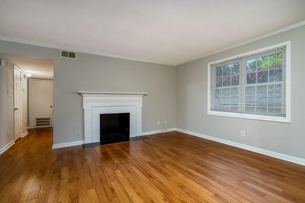 275 Winding River Drive Unit F, Sandy Springs, Georgia 30350, 2 Bedrooms Bedrooms, ,2 BathroomsBathrooms,Residential,Sold,275 Winding River Drive Unit F,6875737