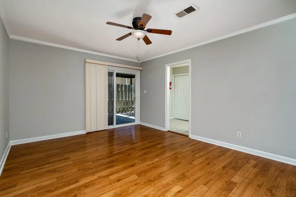 275 Winding River Drive Unit F, Sandy Springs, Georgia 30350, 2 Bedrooms Bedrooms, ,2 BathroomsBathrooms,Residential,Sold,275 Winding River Drive Unit F,6875737