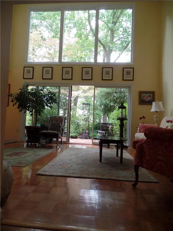 71 Forrest Place, Sandy Springs, Georgia 30328, 3 Bedrooms Bedrooms, ,2 BathroomsBathrooms,Residential,Sold,71 Forrest Place,5602867