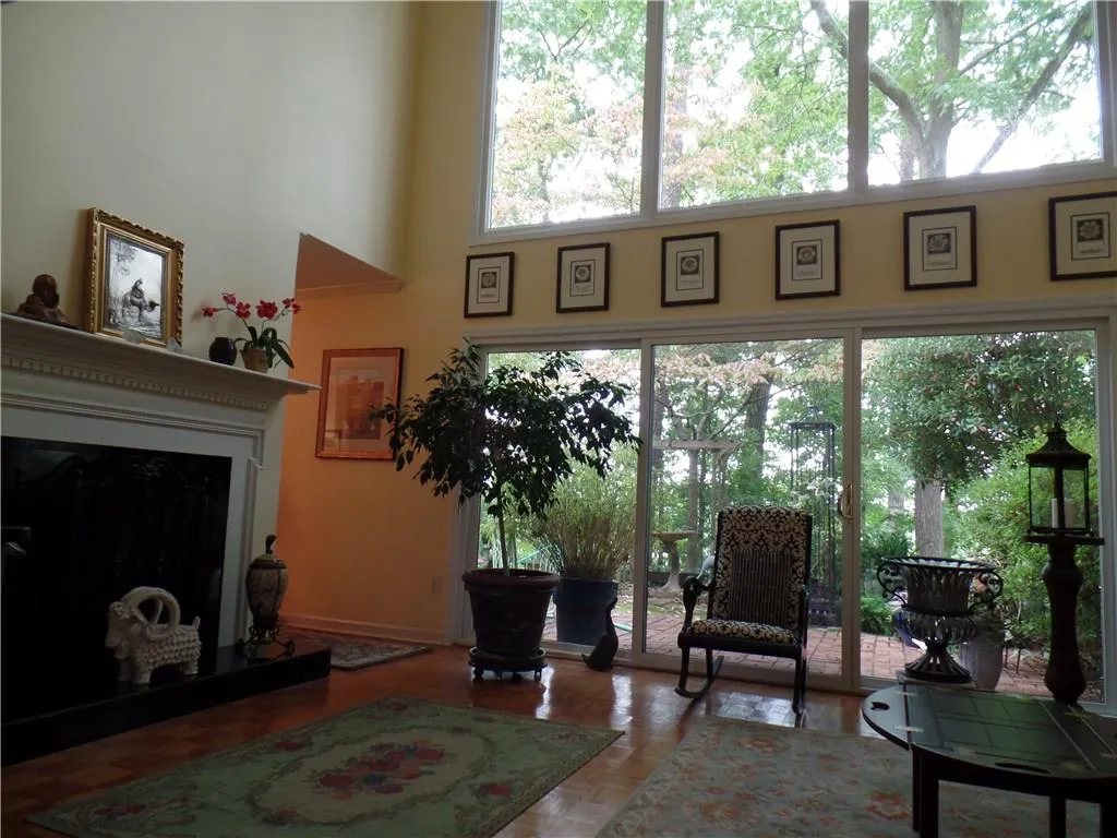 71 Forrest Place, Sandy Springs, Georgia 30328, 3 Bedrooms Bedrooms, ,2 BathroomsBathrooms,Residential,Sold,71 Forrest Place,5602867