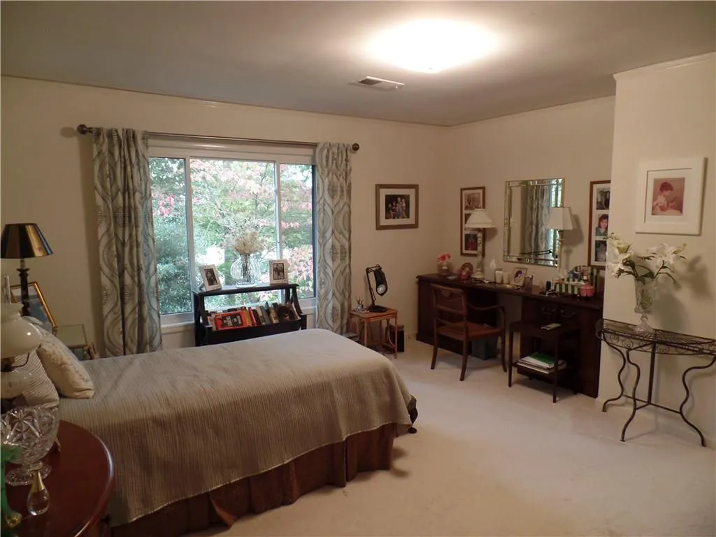 71 Forrest Place, Sandy Springs, Georgia 30328, 3 Bedrooms Bedrooms, ,2 BathroomsBathrooms,Residential,Sold,71 Forrest Place,5602867