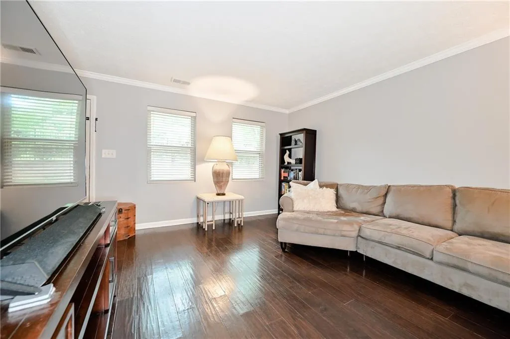 145 N River Drive Unit H, Sandy Springs, Georgia 30350, 2 Bedrooms Bedrooms, ,2 BathroomsBathrooms,Residential,Sold,145 N River Drive Unit H,6739520