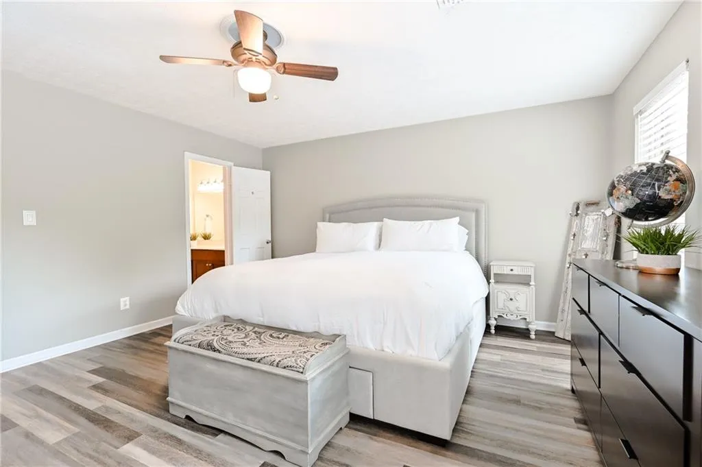 145 N River Drive Unit H, Sandy Springs, Georgia 30350, 2 Bedrooms Bedrooms, ,2 BathroomsBathrooms,Residential,Sold,145 N River Drive Unit H,6739520