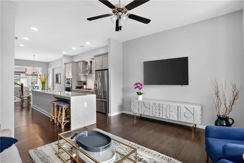 6607 Sterling Drive Unit 07, Sandy Springs, Georgia 30328, 2 Bedrooms Bedrooms, ,2 BathroomsBathrooms,Residential,Sold,6607 Sterling Drive Unit 07,7716367