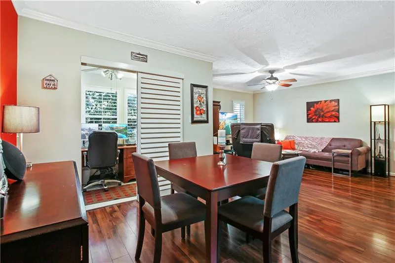 5157 Roswell Road Unit 4, Atlanta, Georgia 30342, 1 Bedroom Bedrooms, ,1 BathroomBathrooms,Residential,Sold,5157 Roswell Road Unit 4,6648663
