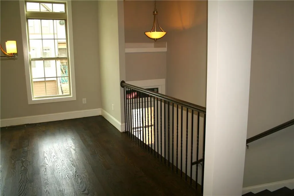 2138 Old Georgian Terrace Nw Unit 285, Atlanta, Georgia 30318, 3 Bedrooms Bedrooms, ,3 BathroomsBathrooms,Residential,Sold,2138 Old Georgian Terrace Nw Unit 285,5714336